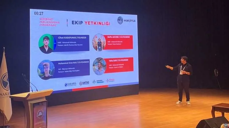 Farmer AI ekibinden bir sunum anı